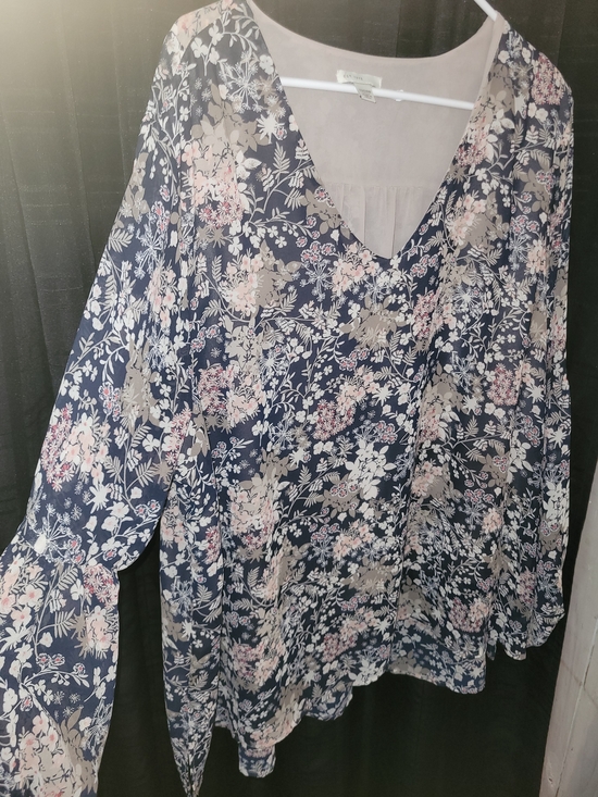 Cato Tops - Cato Navy Floral V-Neck Tunic with Pink and Cream Blossoms